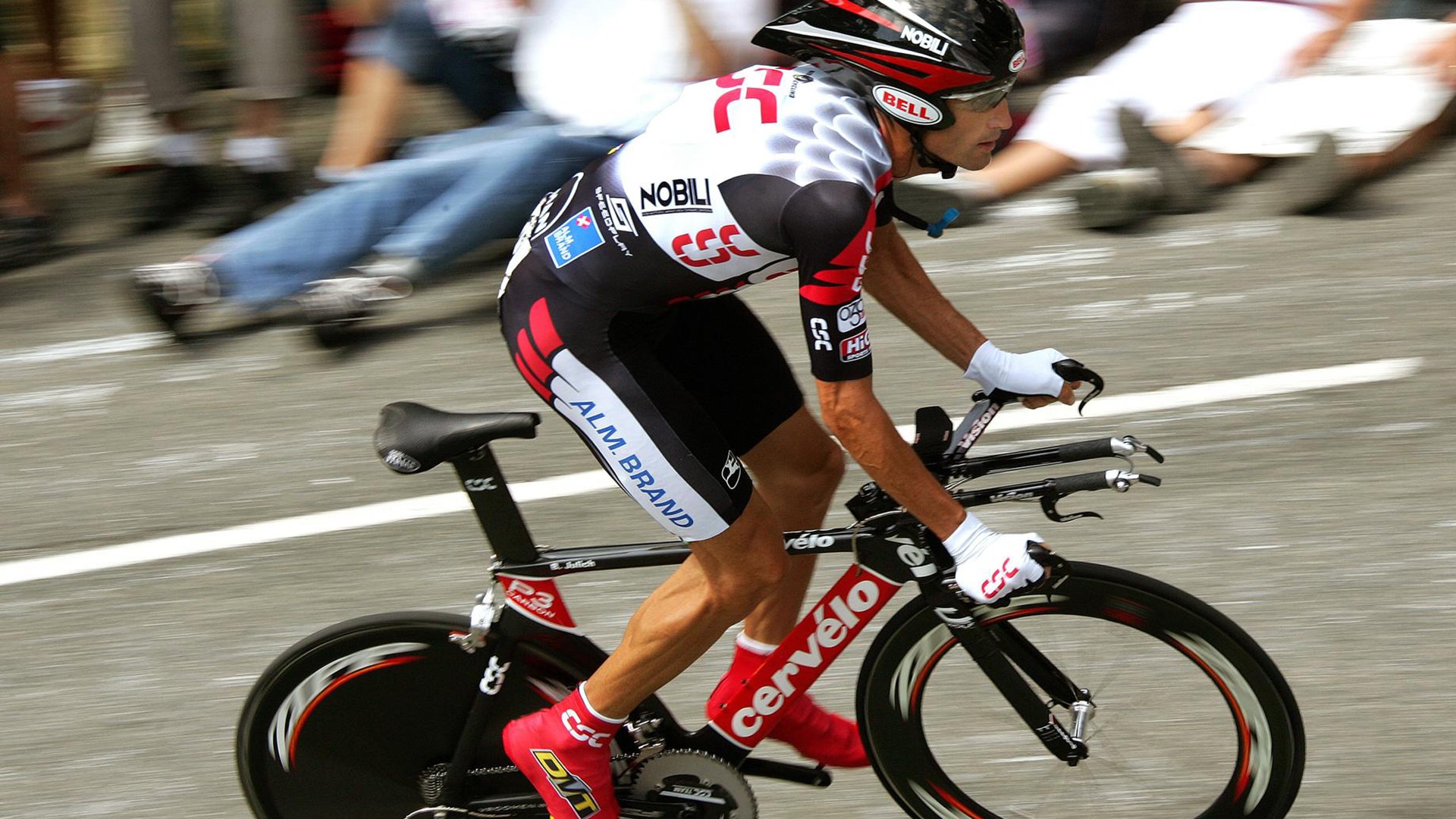 国际滑雪锦标赛中国选手夺多金，成绩喜人，国际滑雪冠军有哪些